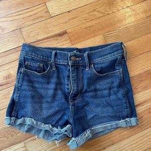 Hollister Jean shorts. In very good condition.